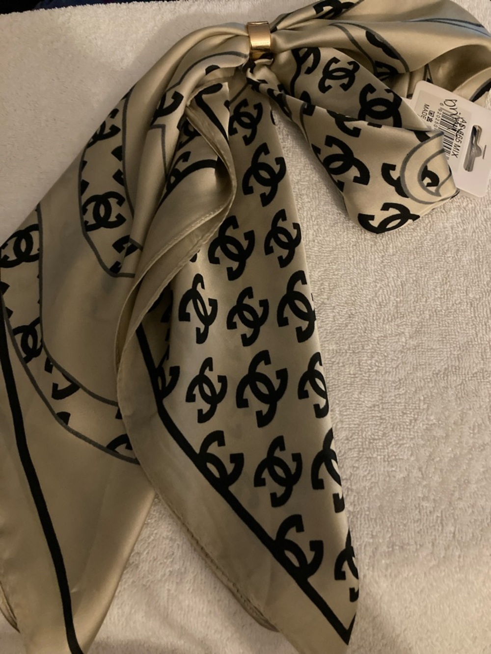 CC Scarf Black Beige Silky